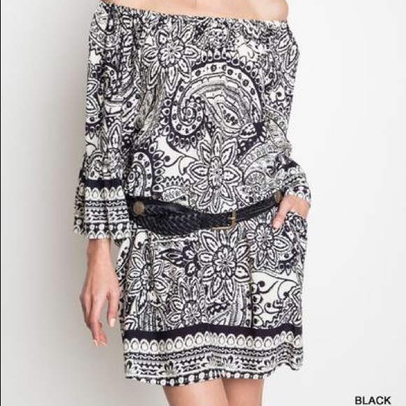 Umgee black paisley dress brand new- NWT - Picture 4 of 4